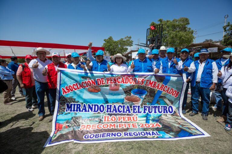 Gobierno Regional entrega bienes a ganadores del Procompite de Ilo y Moquegua