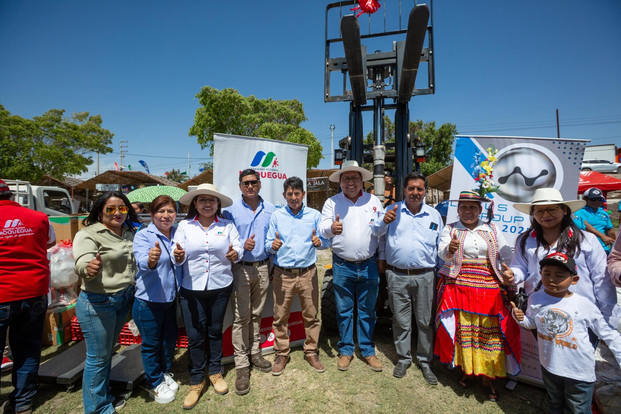 Gobierno Regional entrega bienes a ganadores del Procompite de Ilo y Moquegua 1 Gobierno Regional entrega bienes a ganadores del Procompite de Ilo y Moquegua 30112025 2 La Prensa Regional