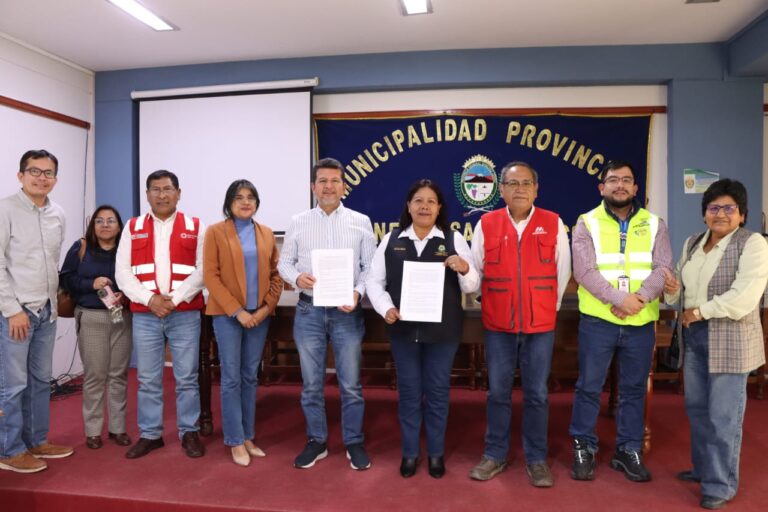 Autoridades sesionan para evaluar avance de la carretera Moquegua–Omate–Arequipa