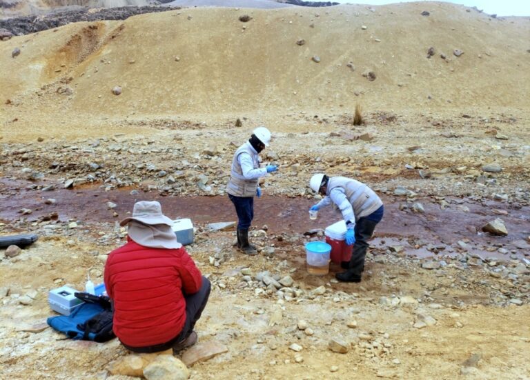 OEFA ejecuta monitoreos ambientales semanales en el río Titire