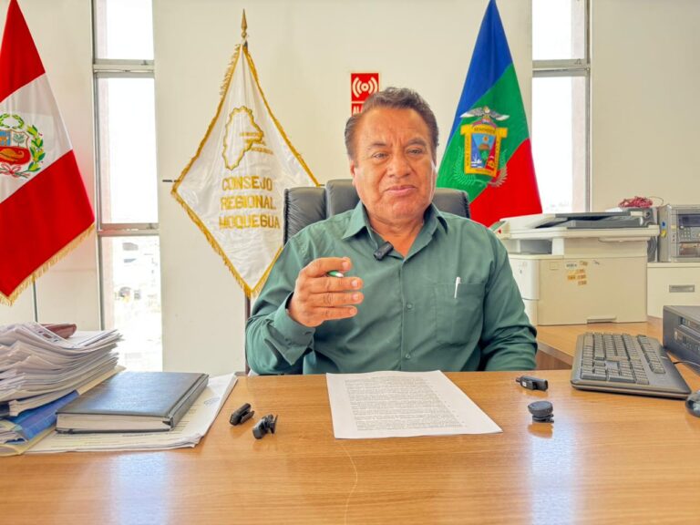 Consejero denuncia hallazgo de más de 5 mil bolsas de cemento vencidas en obra del instituto Valcárcel