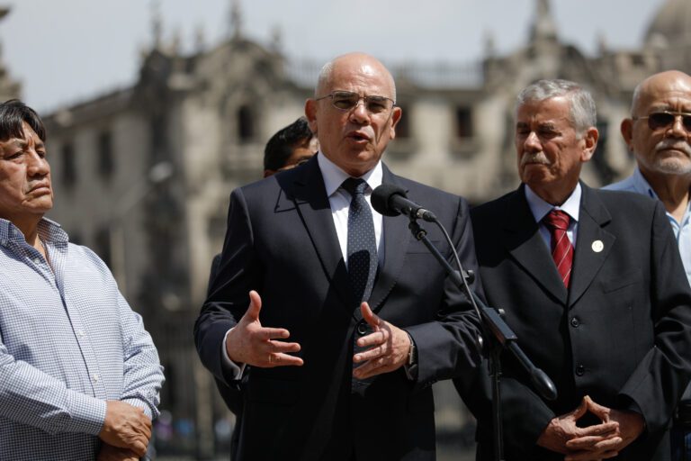 Premier Álvarez: ONG financian campañas de oposición a Tía María