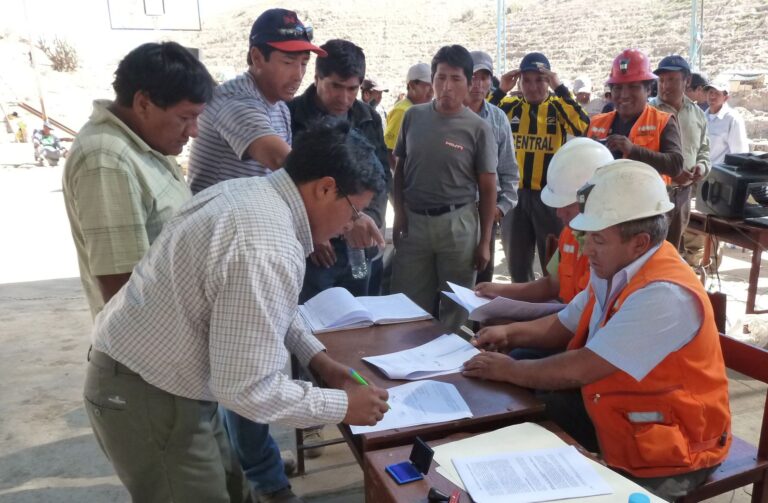 Razones por las cuales ampliar el Reinfo sería un error