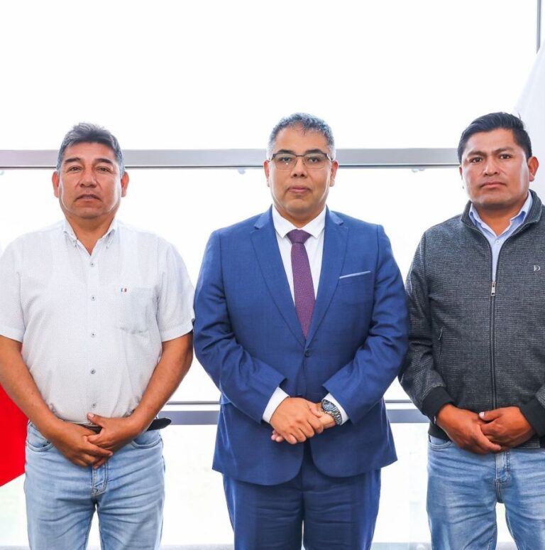 Alcalde de Deán Valdivia plantea al Midagri intervención urgente en laterales de riego