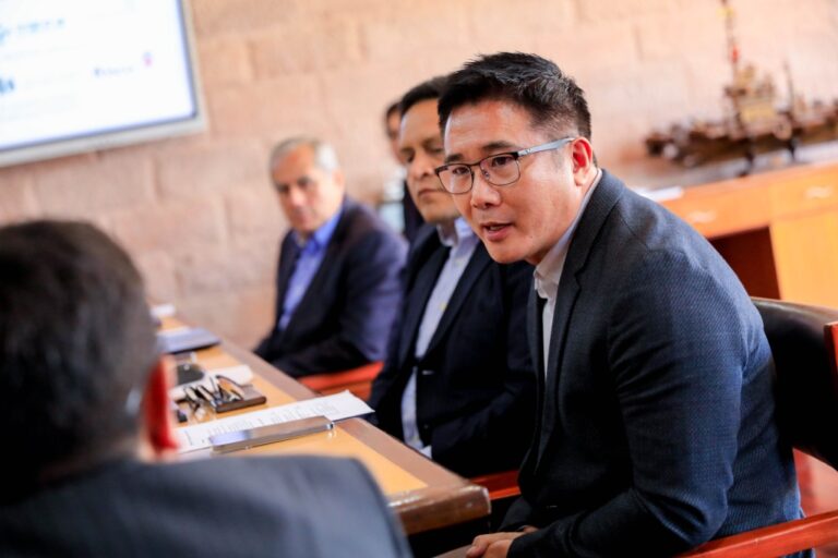 Empresas chinas y saudita evalúan inversiones en Corío