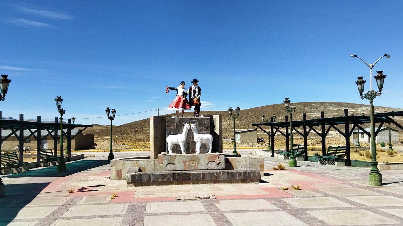 Trinquetes Políticos: Vizcarra, "con guitarra y con cajón” …. 1 Titire 16052022 La Prensa Regional