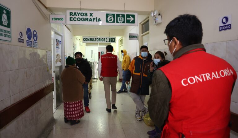 Contralor advierte fallas críticas en hospitales de Arequipa