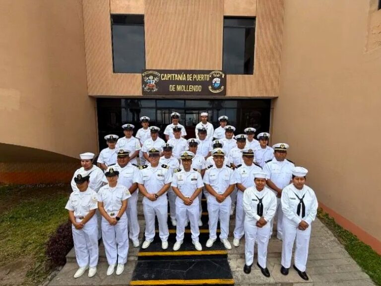 Conmemoran 156.º aniversario de la Capitanía de Puerto de Mollendo