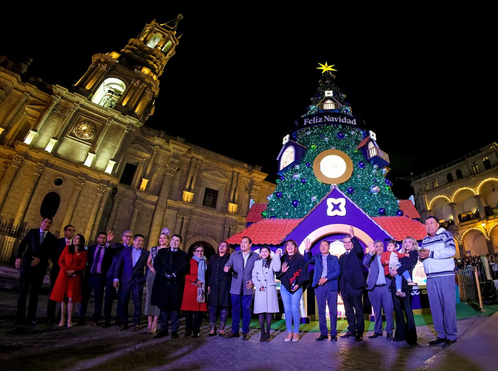 Caja Arequipa enciende la Navidad con el primer árbol interactivo del país 1 Caja Arequipa enciende la Navidad con el primer arbol interactivo del pais 05122025 2 La Prensa Regional