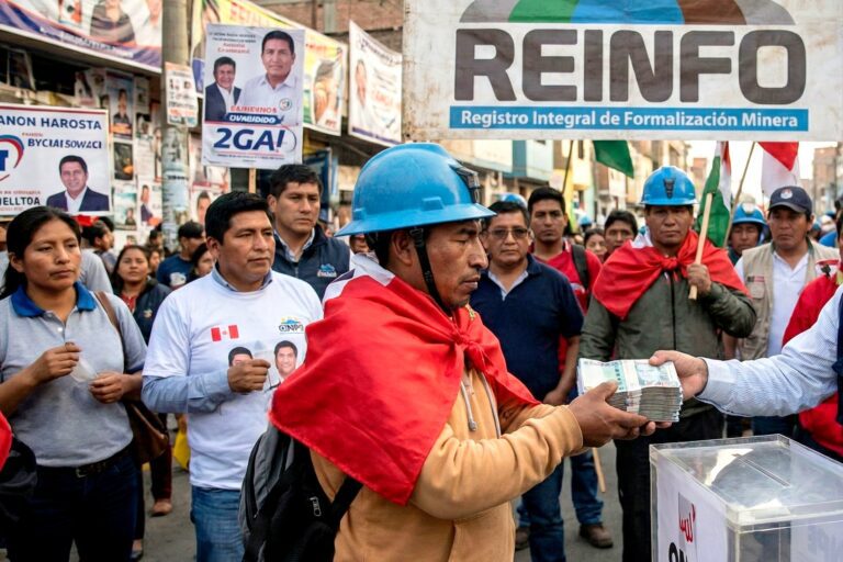 Candidatos serían financiados por mineros inscritos en el REINFO como en 2021