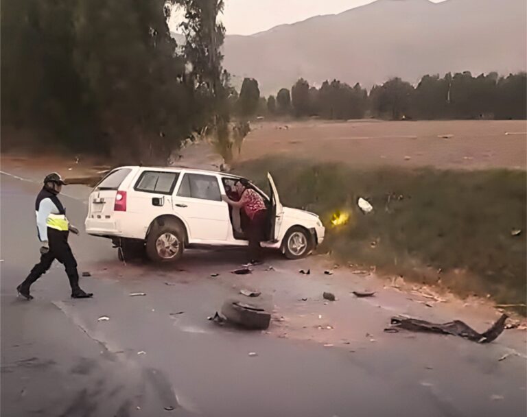 Grave choque deja heridos en Cocachacra