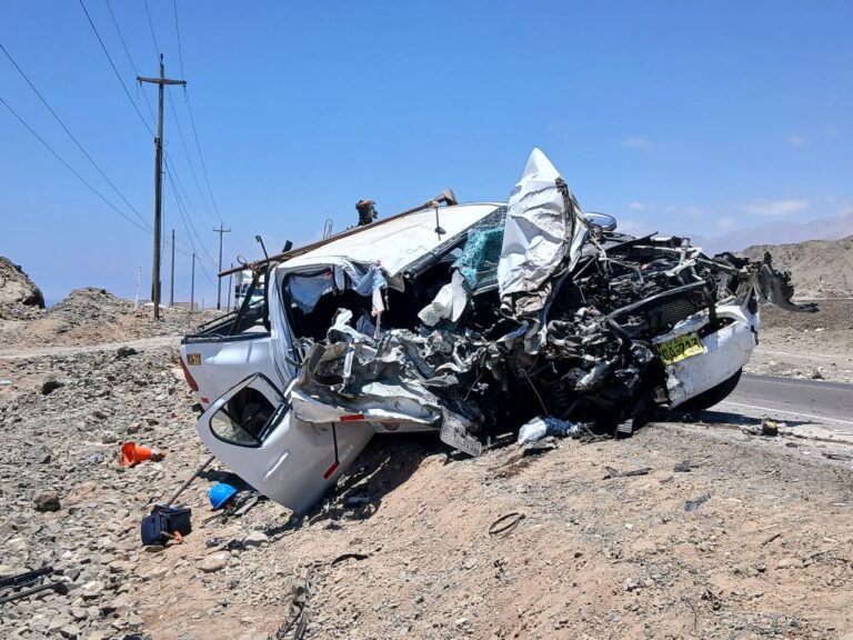 Violento choque en la Costanera Norte de Ilo deja dos heridos 