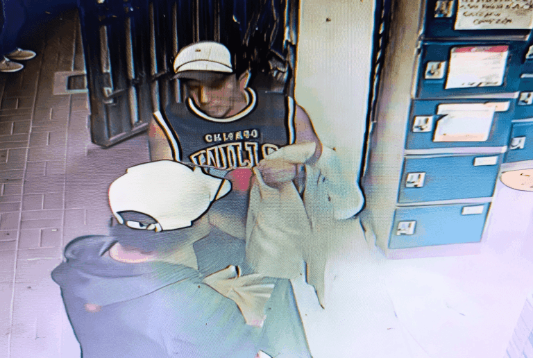 Sujetos ebrios intentaron robar en centro comercial Plasita Mollendo