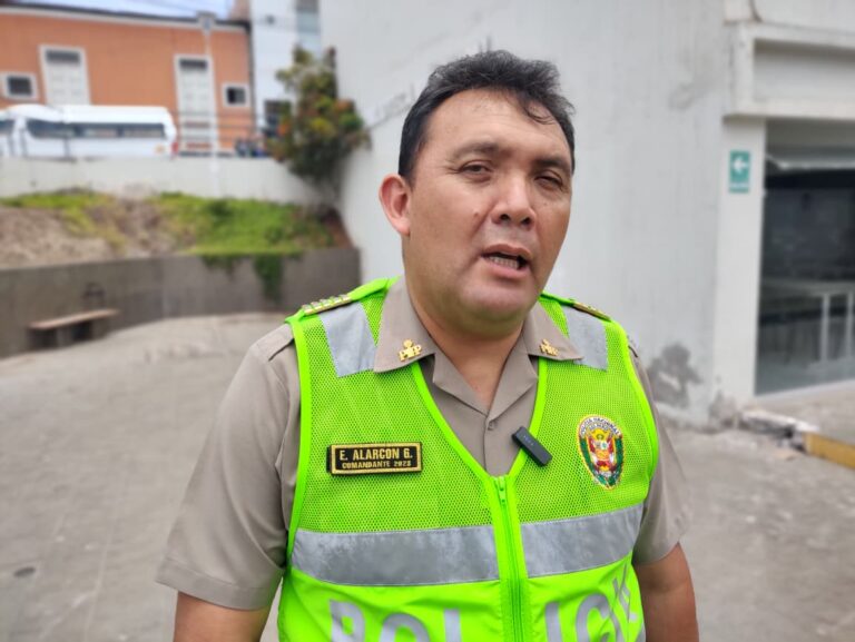 PNP recupera vehículo con requisitoria por robo agravado en Mollendo