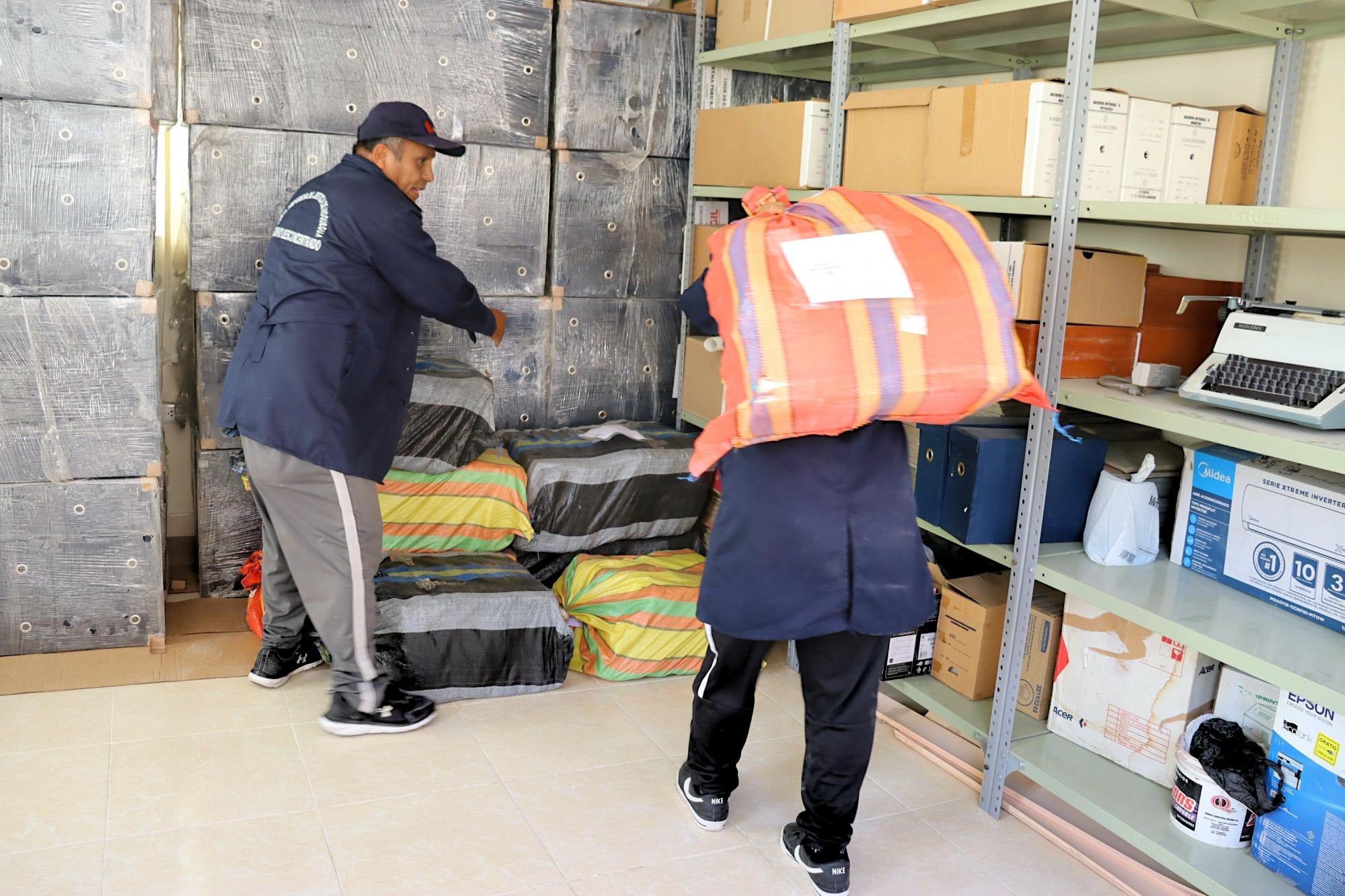 Corte de Moquegua transfiere más de 7,500 expedientes históricos al Archivo Regional 2 Corte de Moquegua transfiere expedientes historicos al Archivo Regional 15122025 3 La Prensa Regional