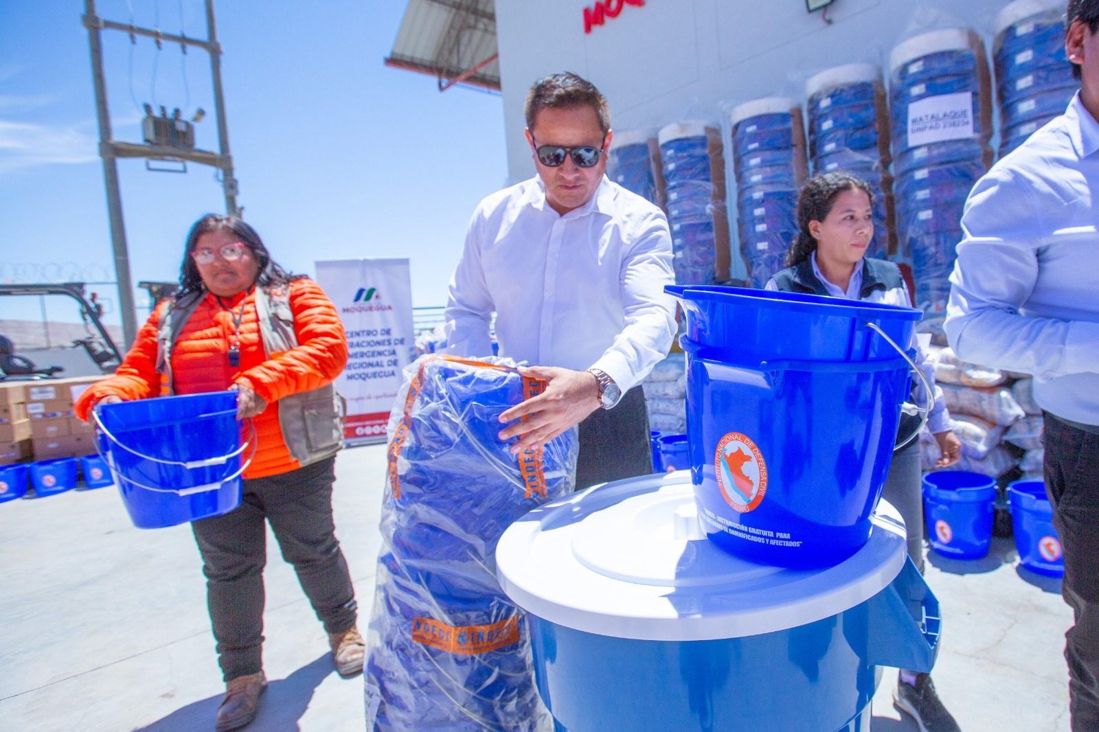 Entregan más de 18 toneladas de ayuda por contaminación del río Coralaque 2 Entregan ayuda humanitaria por contaminacion Coralaque GORE Moquegua 14122025 3 La Prensa Regional