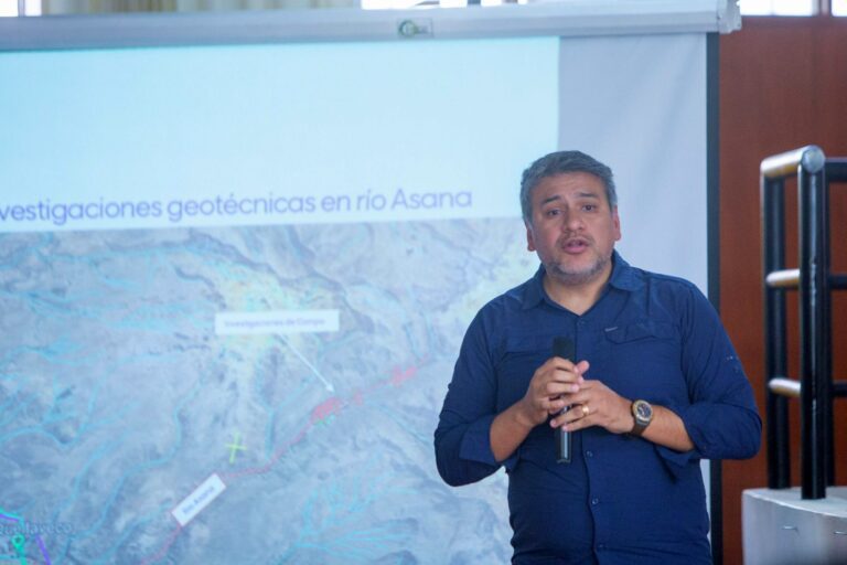 Trinquetes Políticos: Hablando de agua en la región