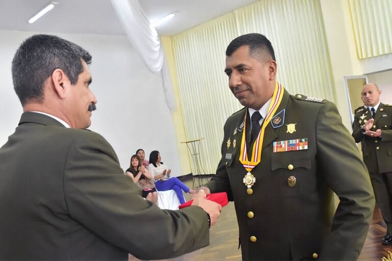 General Orlando Ugaz asume el mando de la Tercera Brigada Blindada en Moquegua