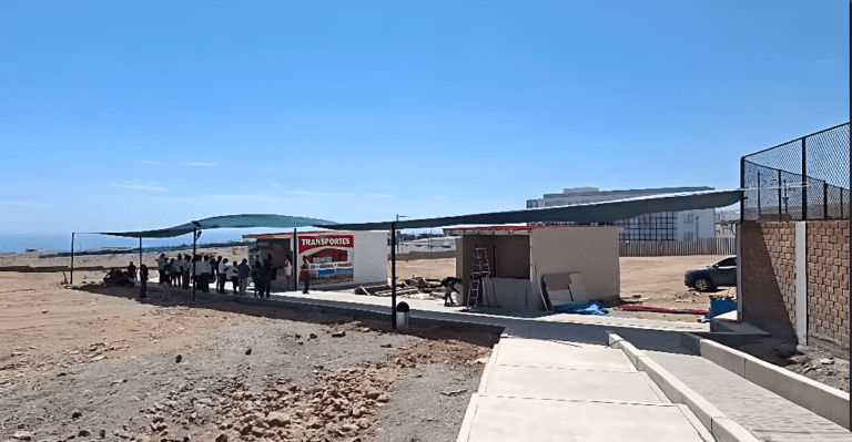 Abren primer counter de minivanes en el Paradero Turístico de Mollendo
