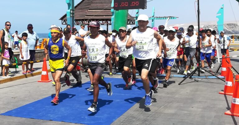Corredores se alistan para media maratón de Mollendo