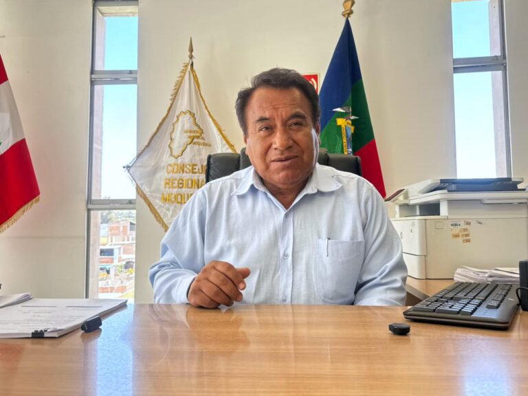 Consejero regional Pedro Noguera expresa preocupación por retrasos y sobrecostos en obras del GORE