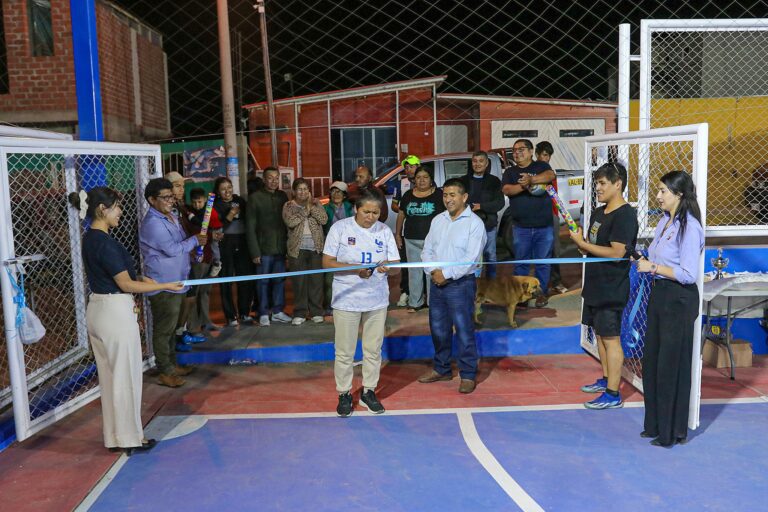 Municipio reabre dos losas deportivas en Islay-Matarani