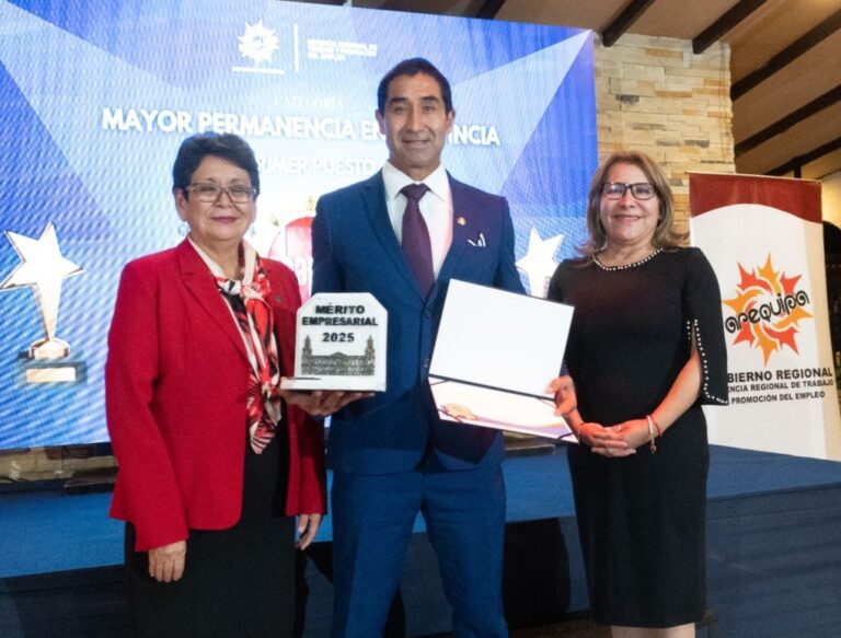 Charlies Catarindo: restaurante mollendino obtiene mérito empresarial