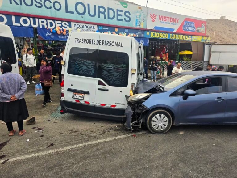 Carretera Panamericana: choque múltiple deja un herido en El Fiscal