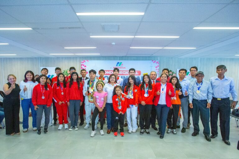 Veintitrés talentos moqueguanos reciben estímulos económicos del GORE Moquegua