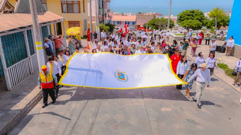Mejía celebró 106° aniversario de creación política con actos protocolares