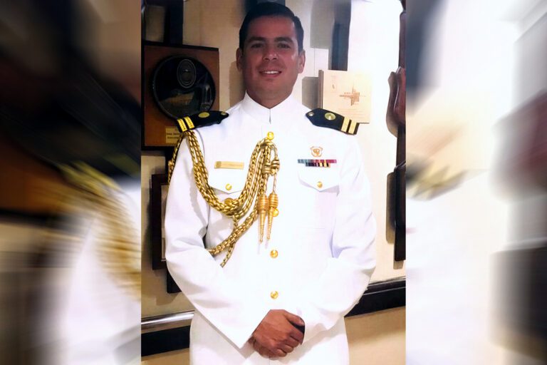 Nuevo capitán de puerto en Mollendo asume funciones 