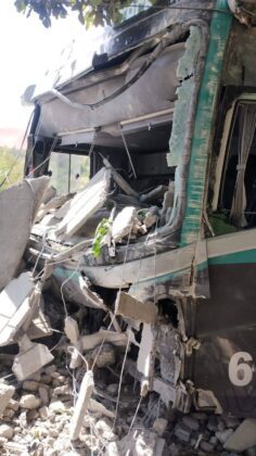 Choque bus CIVA y camioneta Renault V3K 192 El Conde Moquegua 06012026 15 La Prensa Regional