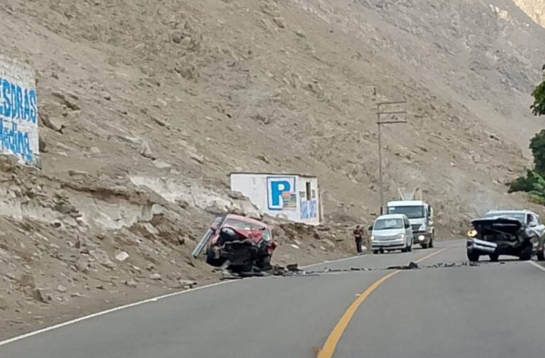 Cocachacra: Violento choque frontal dejó heridos en la Panamericana Sur
