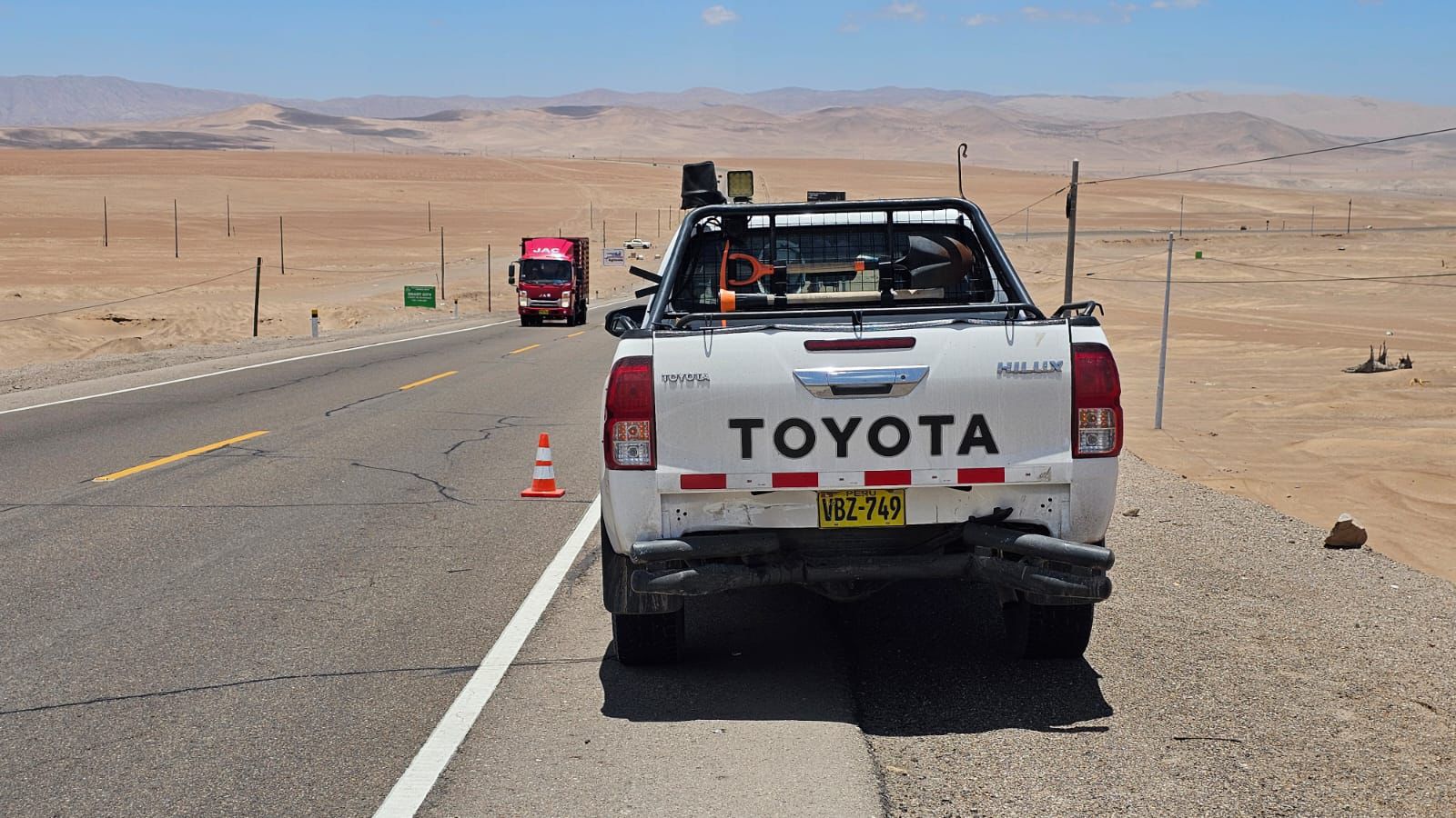 Accidente de tránsito en la Panamericana Sur deja heridos 1 Choque por alcance camioneta VBZ 749 y auto V5H 116 Toyota Panamericana Moquegua Ilo 30012026 4 La Prensa Regional