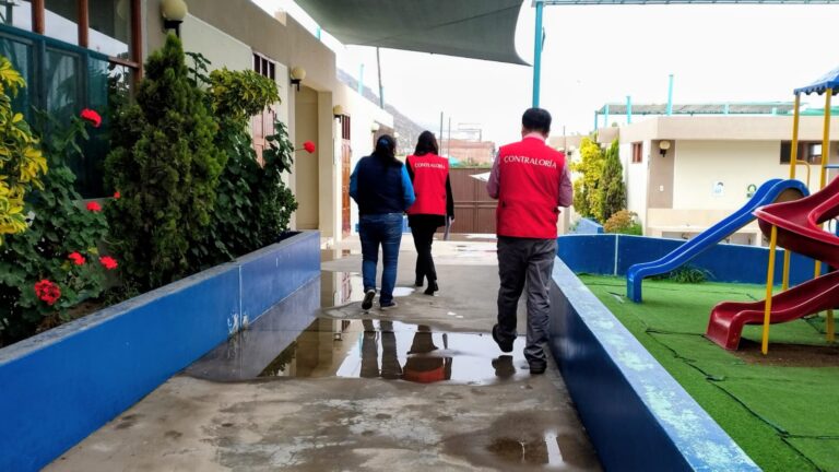 Contraloría supervisa 66 colegios en región Arequipa