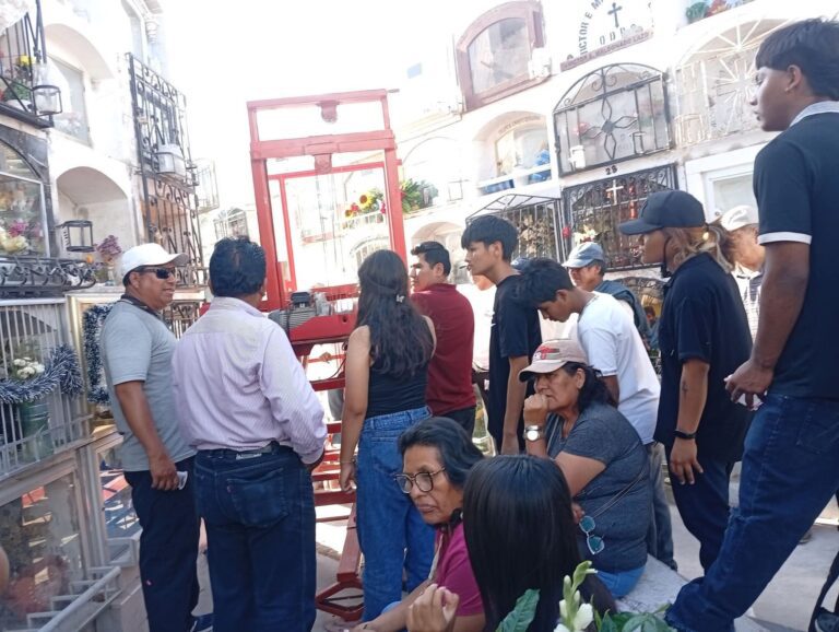 Exdirigente cuestiona servicio de la Beneficencia en cementerio de Ilo