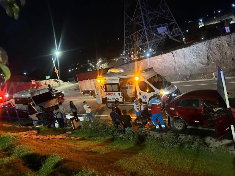 Fuerte choque deja heridos en la vía Toquepala
