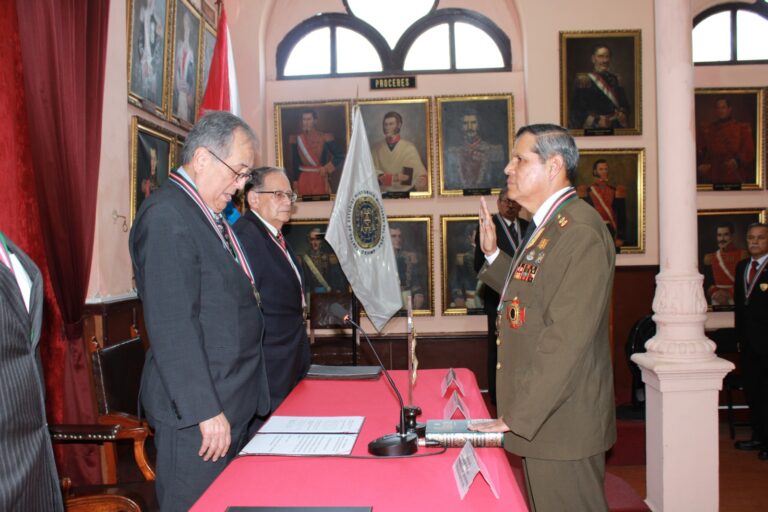Juramentó el nuevo Consejo Directivo del Centro de Estudios Histórico Militares