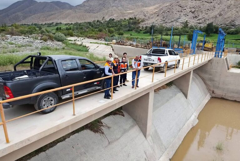 Lluvias intensas afectan el puente que comunica San Juan de Siguas y Arequipa