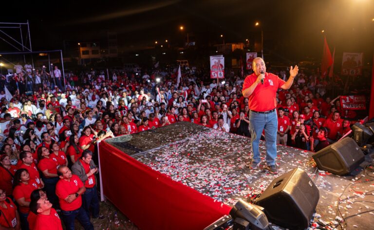 Trinquetes Políticos: Perú Primero sin locomotora
