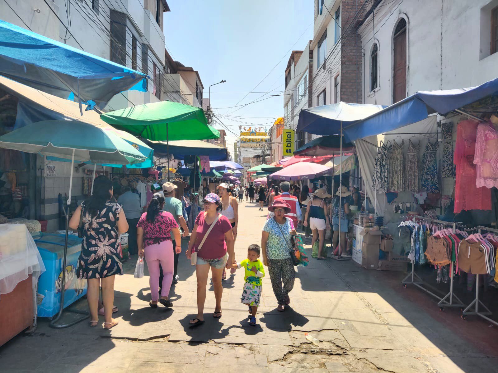 Detectan ocupación indebida de veredas y pistas alrededor del mercado San José 1 Operativos Calle La Mar e Islay Mollendo 27012026 La Prensa Regional