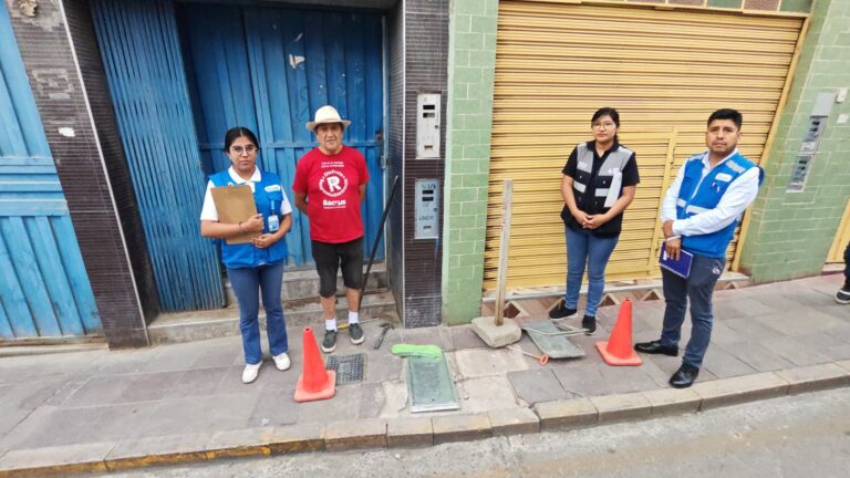 Vecinos del centro histórico de Moquegua activan participación ante riesgo en cajas de desagüe
