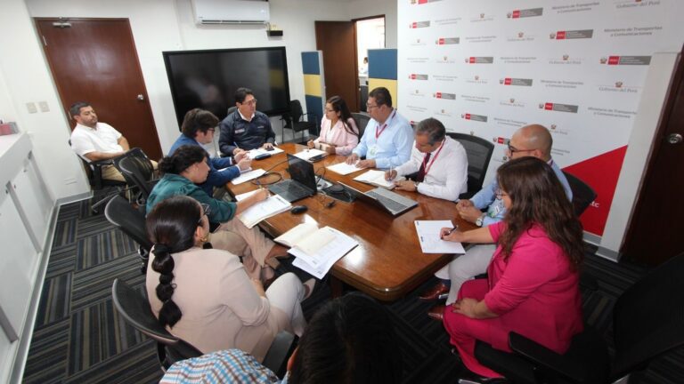 Trinquetes Políticos: El anuncio de vuelos subsidiados Ilo–Lima