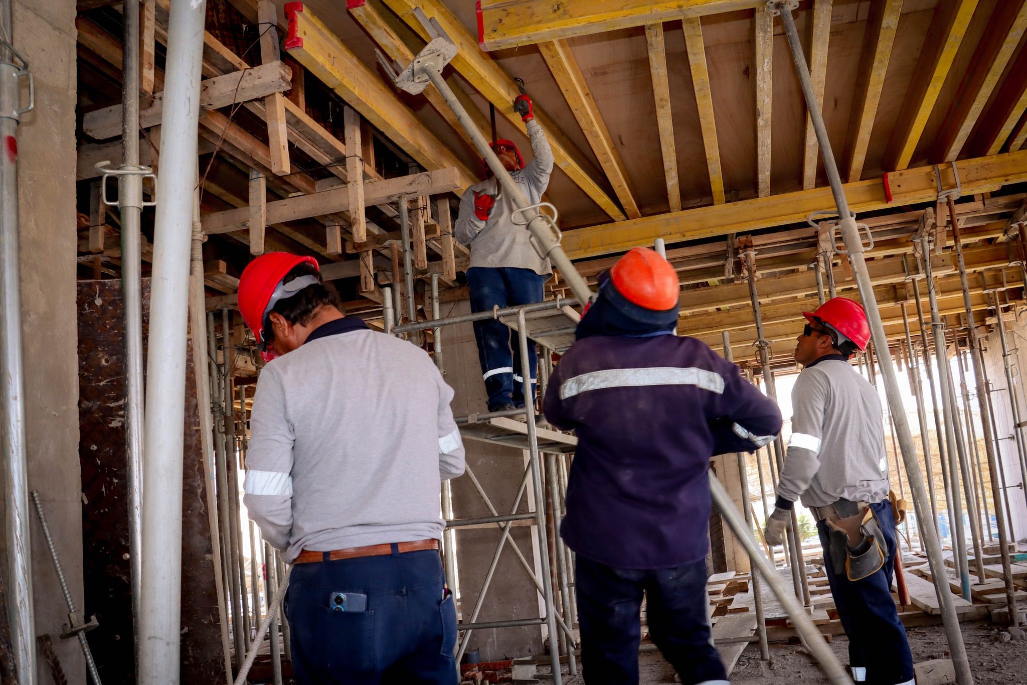 DRE Moquegua destina más de S/ 7.7 millones para el pago de deuda social en educación 1 UNAM reinicia obra de la Escuela de Ingenieria Agroindustrial 12012026 2 La Prensa Regional