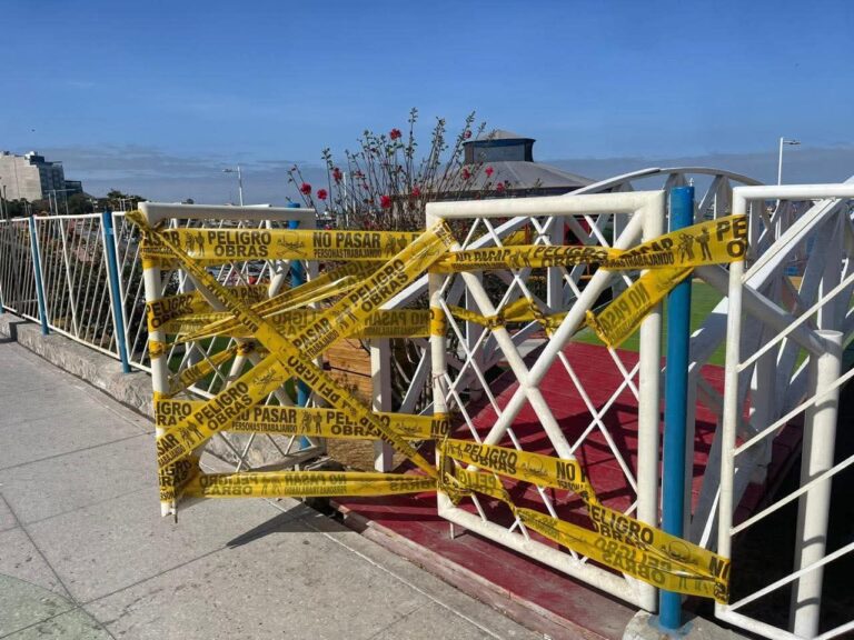 Vandalismo en el Parque del Niño: destruyen infraestructura metálica 