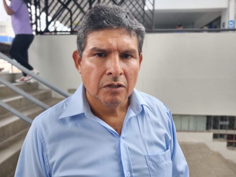 El Tambeñito: colocan bloques de cemento para evitar estacionamiento de cisternas