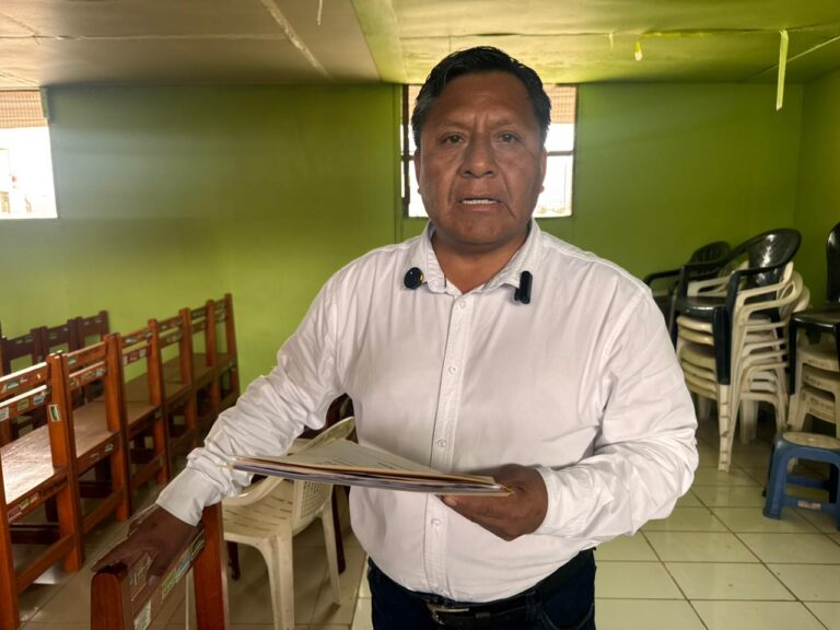 Capacitan a comerciantes para la venta segura de útiles escolares