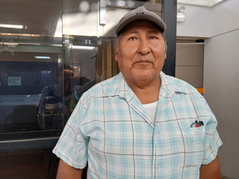 Vecinos se sienten burlados por retraso en reinicio de obra de alcantarillado  