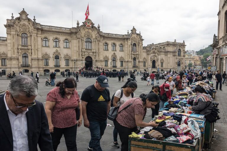 Estado en crisis y pueblo resiliente