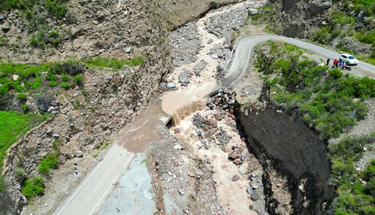 Trinquetes Políticos: Los damnificados también pagan…